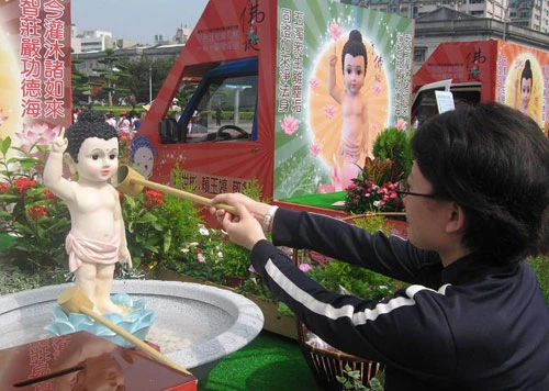 Đài Loan: Hàng chục vạn người dân dự Đại lễ Phật Đản 2011 ảnh 18