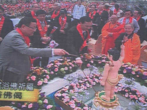 Đài Loan: Hàng chục vạn người dân dự Đại lễ Phật Đản 2011 ảnh 12