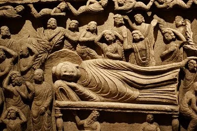 Tiếp xúc và cúng dường Phật Đản ảnh 6