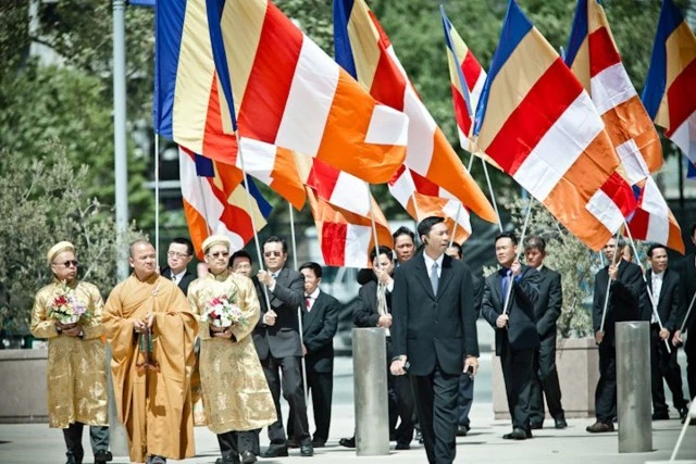 Chùm ảnh:  Rực rỡ cờ hoa PG tại lễ hội Vesak người Việt ở San Jose ảnh 18