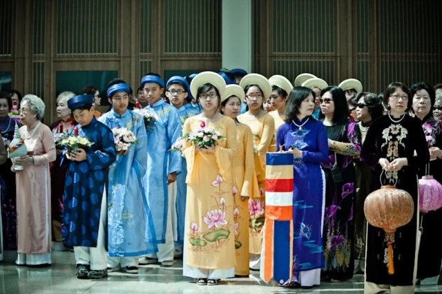 Chùm ảnh:  Rực rỡ cờ hoa PG tại lễ hội Vesak người Việt ở San Jose ảnh 13