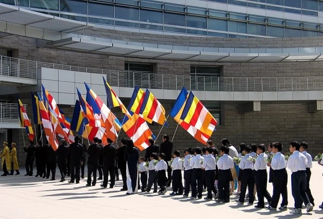 Chùm ảnh:  Rực rỡ cờ hoa PG tại lễ hội Vesak người Việt ở San Jose ảnh 24