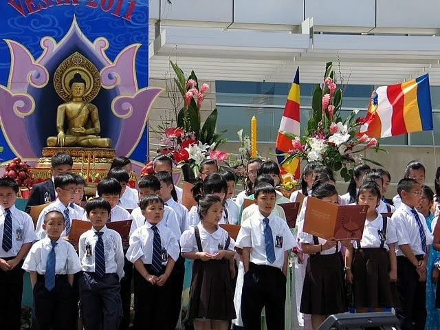 Chùm ảnh:  Rực rỡ cờ hoa PG tại lễ hội Vesak người Việt ở San Jose ảnh 55