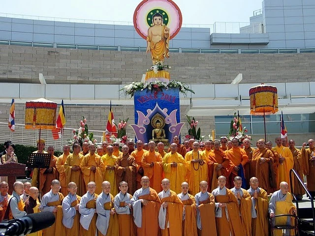 Chùm ảnh:  Rực rỡ cờ hoa PG tại lễ hội Vesak người Việt ở San Jose ảnh 58