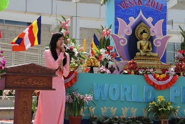 Chùm ảnh:  Rực rỡ cờ hoa PG tại lễ hội Vesak người Việt ở San Jose ảnh 60