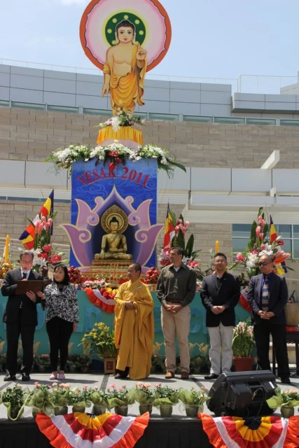 Chùm ảnh:  Rực rỡ cờ hoa PG tại lễ hội Vesak người Việt ở San Jose ảnh 59