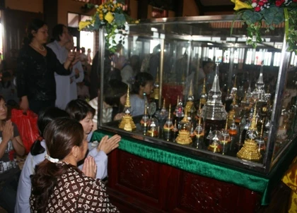 Hà Nội: Náo nức về Thiền viện Sùng Phúc chiêm bái Xá lợi Phật ảnh 4