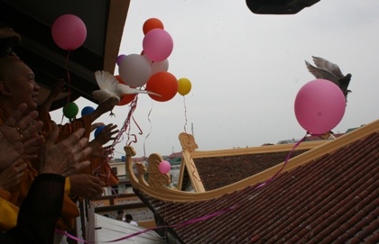 Hà Nội: Náo nức về Thiền viện Sùng Phúc chiêm bái Xá lợi Phật ảnh 13