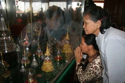 Hà Nội: Náo nức về Thiền viện Sùng Phúc chiêm bái Xá lợi Phật ảnh 10