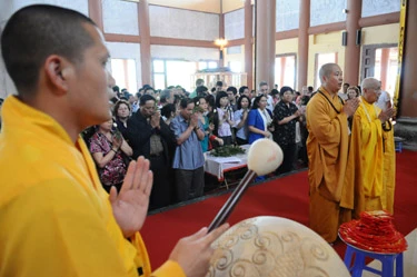 Hà Nội: Hoan hỷ Lễ Phật đản nơi chùa Yến Phú ảnh 2 Hà Nội: Hoan hỷ Lễ Phật đản nơi chùa Yến Phú ảnh 2