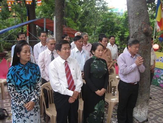 TPHCM: Phật giáo quận Tân Bình tổ chức Đại lễ Phật đản PL. 2555 ảnh 11