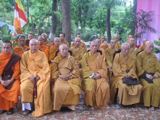 TPHCM: Phật giáo quận Tân Bình tổ chức Đại lễ Phật đản PL. 2555 ảnh 13