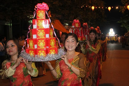 Không khí Đại lễ Phật đản 2011 ngập tràn các tỉnh miền Bắc ảnh 14