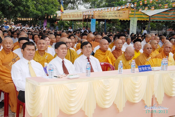 Long An: Tổ chức Phật đản lần thứ 2635 - PL.2555 ảnh 3 longan 4.jpg