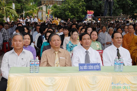 Long An: Tổ chức Phật đản lần thứ 2635 - PL.2555 ảnh 4 longan 5.jpg