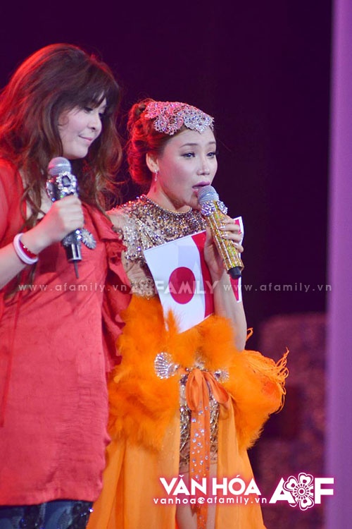 Hồ Quỳnh Hương hóa "Phật Bà Nghìn Mắt Nghìn Tay" ảnh 8