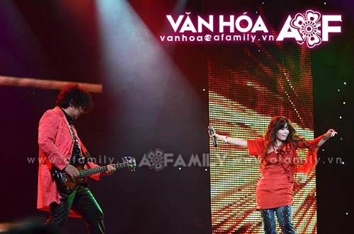 Hồ Quỳnh Hương hóa "Phật Bà Nghìn Mắt Nghìn Tay" ảnh 9