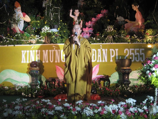 TPHCM: Chùa Hải Quang tổ chức đêm ca nhạc mừng Phật đản PL.2555 ảnh 2