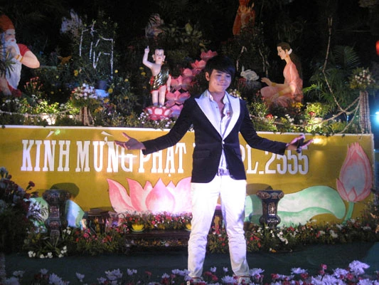 TPHCM: Chùa Hải Quang tổ chức đêm ca nhạc mừng Phật đản PL.2555 ảnh 15