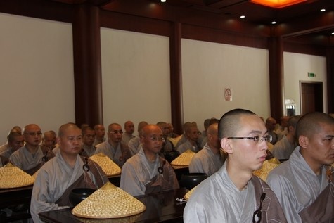 Trung Quốc: Phật giáo Hàng Châu ôm bát khất thực năm 2011 ảnh 9