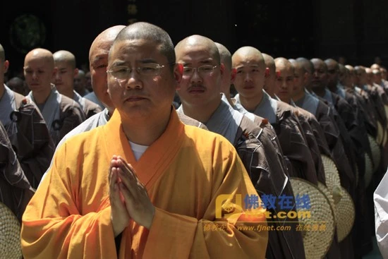 Trung Quốc: Phật giáo Hàng Châu ôm bát khất thực năm 2011 ảnh 46