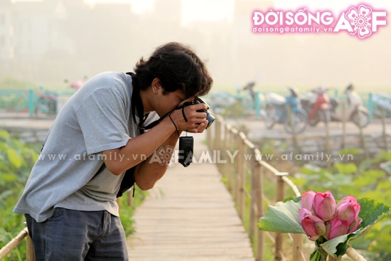 Mùa sen tháng 5 bừng nở ảnh 9