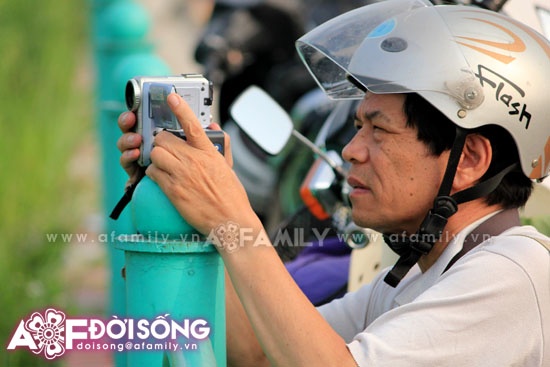 Mùa sen tháng 5 bừng nở ảnh 10