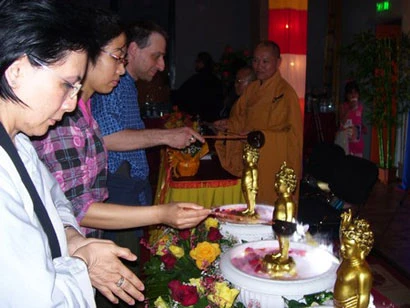 Đại lễ Phật đản tại Hungary ảnh 2 Đại lễ Phật đản tại Hungary ảnh 2