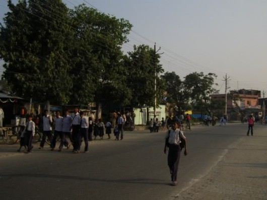 … và những em bé chiều tan trường về … và những em bé chiều tan trường về
