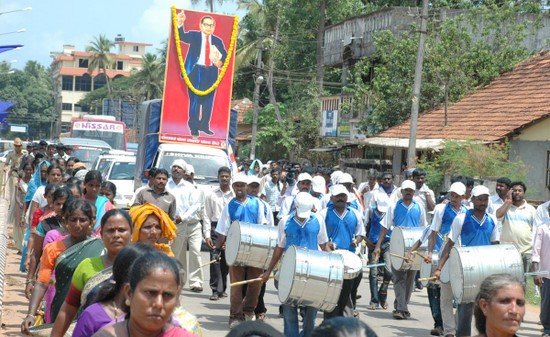 Ấn Độ: Hơn 2.000 người Dalit quy y Tam bảo nhân dịp Lễ Phật đản ảnh 3 Ấn Độ: Hơn 2.000 người Dalit quy y Tam bảo nhân dịp Lễ Phật đản ảnh 3