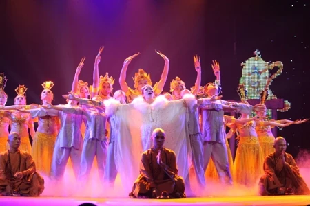 Xem Hồ Quỳnh Hương có... “nghìn mắt nghìn tay” ảnh 11