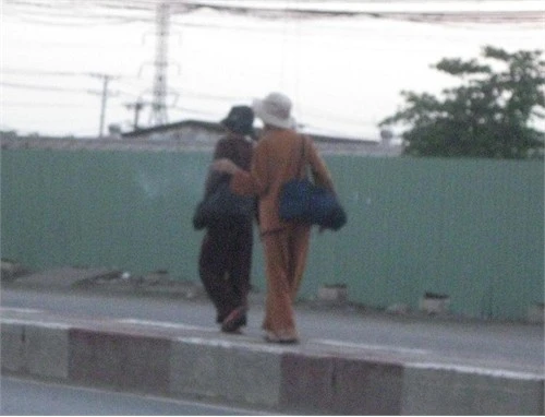 Theo chân sư 'giả' hành nghề 'giả sư'