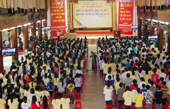 Kiên Giang: Gần 1.000 bạn trẻ đến tham dự Khóa tu mùa hè 2011 tại chùa Phật Quang ảnh 6