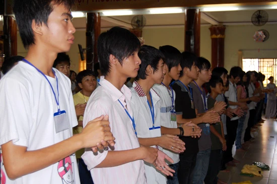 Kiên Giang: Gần 1.000 bạn trẻ đến tham dự Khóa tu mùa hè 2011 tại chùa Phật Quang ảnh 9