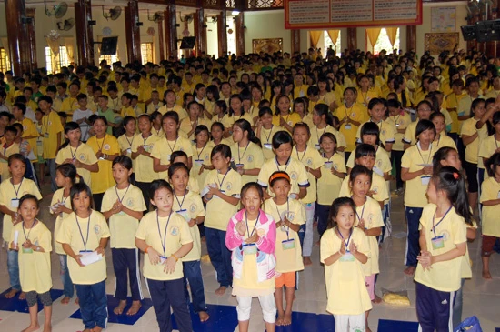 Kiên Giang: Gần 1.000 bạn trẻ đến tham dự Khóa tu mùa hè 2011 tại chùa Phật Quang ảnh 11