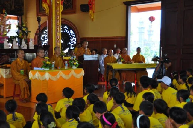 DakNông: Chùa Hoa Khai khai mạc Khóa tu mùa hè lần thứ II - 2011 ảnh 5