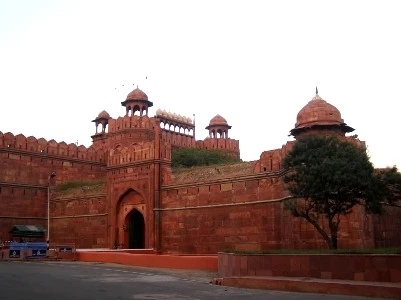 Khám phá vùng đất thiêng Delhi ảnh 2