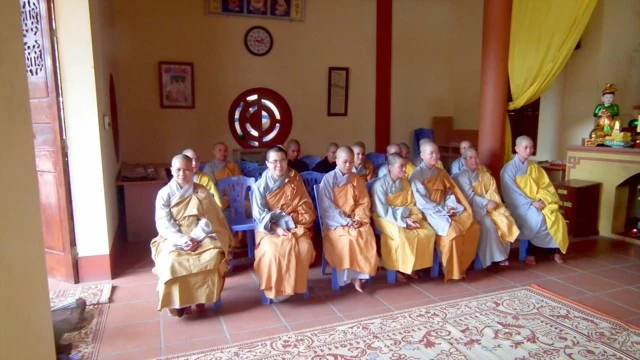 Phú Thọ: Chư Tăng Ni tác pháp an cư kiết hạ  2011 - 2555 ảnh 1