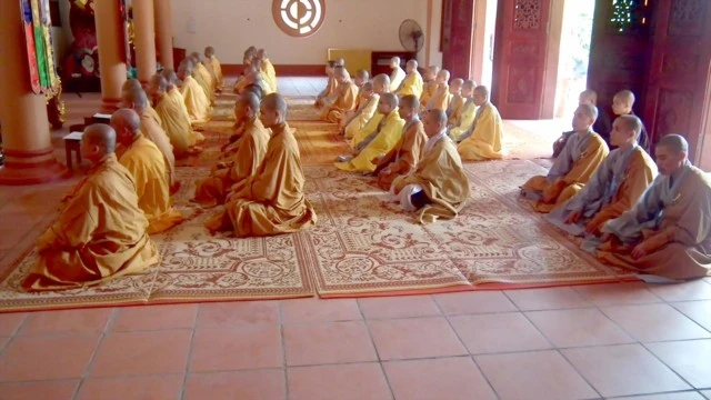 Phú Thọ: Chư Tăng Ni tác pháp an cư kiết hạ  2011 - 2555 ảnh 2