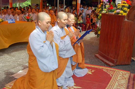 Kiên Giang: Bổ nhiệm trụ trì và an vị Phật chùa Pháp Hòa, huyện Giồng Riềng ảnh 11