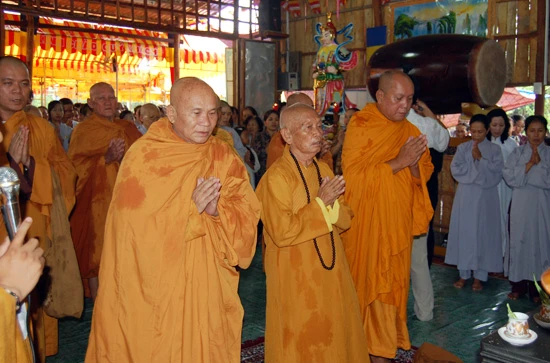 Kiên Giang: Bổ nhiệm trụ trì và an vị Phật chùa Pháp Hòa, huyện Giồng Riềng ảnh 16