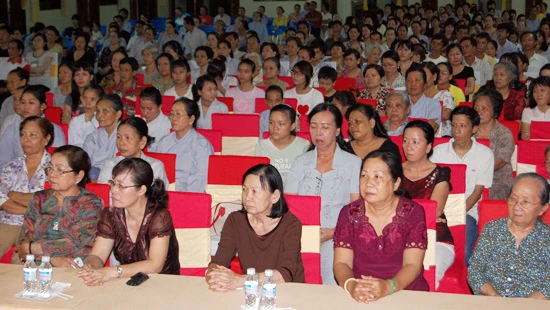 Ngày thứ 3 »» Ban Hoằng pháp Trung ương Giáo hội thăm các trường hạ 13 tỉnh miền Tây Nam Bộ ảnh 1