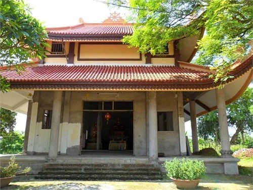 Xót xa ngôi chùa tháp cao nhất Việt Nam thành 'chùa hoang'