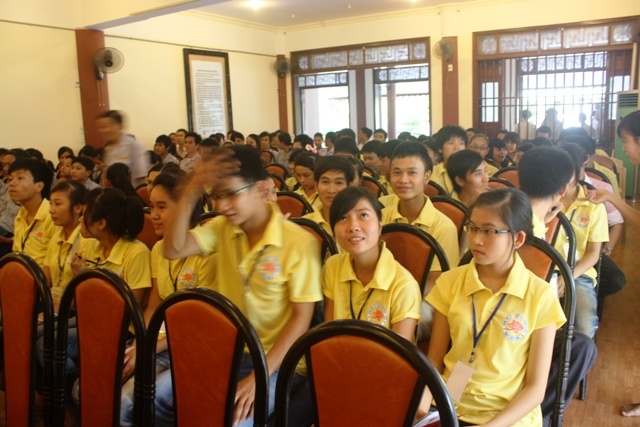 Thừa Thiên Huế: Tập huấn và lễ xuất phát "Tiếp sức mùa thi 2011" ảnh 4 Thừa Thiên Huế: Tập huấn và lễ xuất phát "Tiếp sức mùa thi 2011" ảnh 4