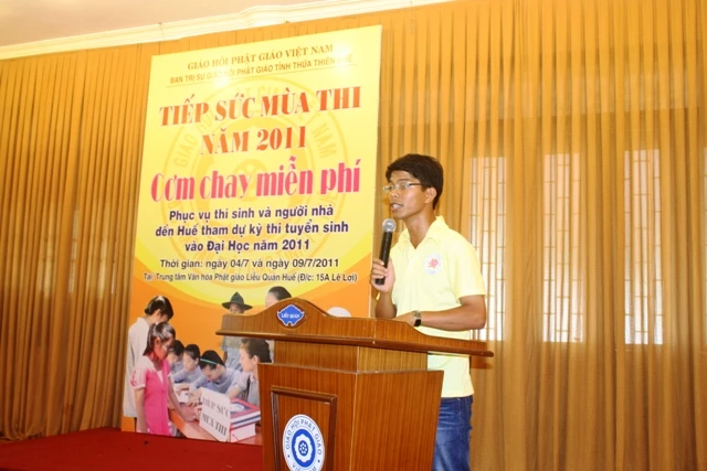 Thừa Thiên Huế: Tập huấn và lễ xuất phát "Tiếp sức mùa thi 2011" ảnh 3 Thừa Thiên Huế: Tập huấn và lễ xuất phát "Tiếp sức mùa thi 2011" ảnh 3