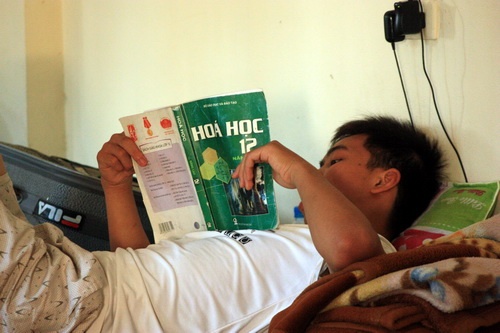 Cửa chùa đón các sĩ tử lai kinh ứng thí ảnh 4