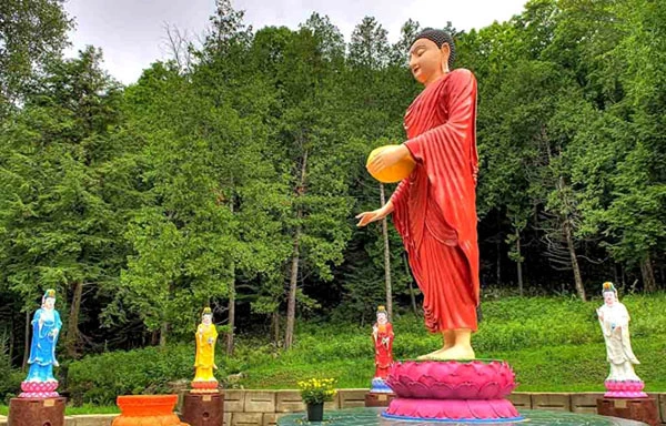 Đi lễ chùa Việt ở các nước trên thế giới (Phần 1) ảnh 9