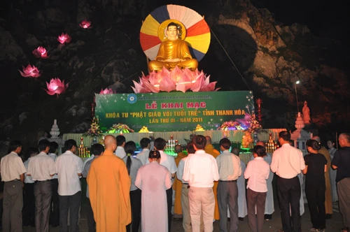 Thanh Hóa: Hơn 800 Thanh thiếu niên tham dự khóa tu Phật giáo với tuổi trẻ lần thứ III-2011 ảnh 8