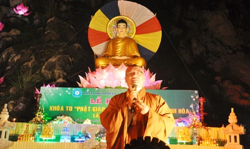Thanh Hóa: Hơn 800 Thanh thiếu niên tham dự khóa tu Phật giáo với tuổi trẻ lần thứ III-2011 ảnh 15