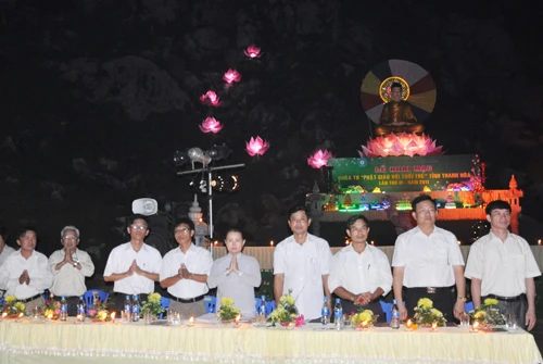 Thanh Hóa: Hơn 800 Thanh thiếu niên tham dự khóa tu Phật giáo với tuổi trẻ lần thứ III-2011 ảnh 23
